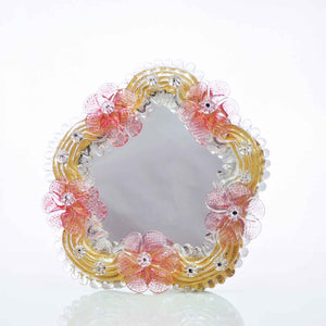Piccolo specchio artigianale da tavolo "Peonia" con riflessi Oro e dettagli floreali di colore rosa