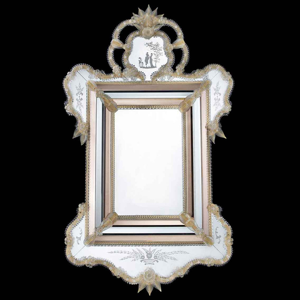 specchio classico veneziano con fasce di vetro incise a mano, ricci, canne, foglie, fiori e fiori doppi in vetro di murano di colore cristallo-oro su fondo oro
