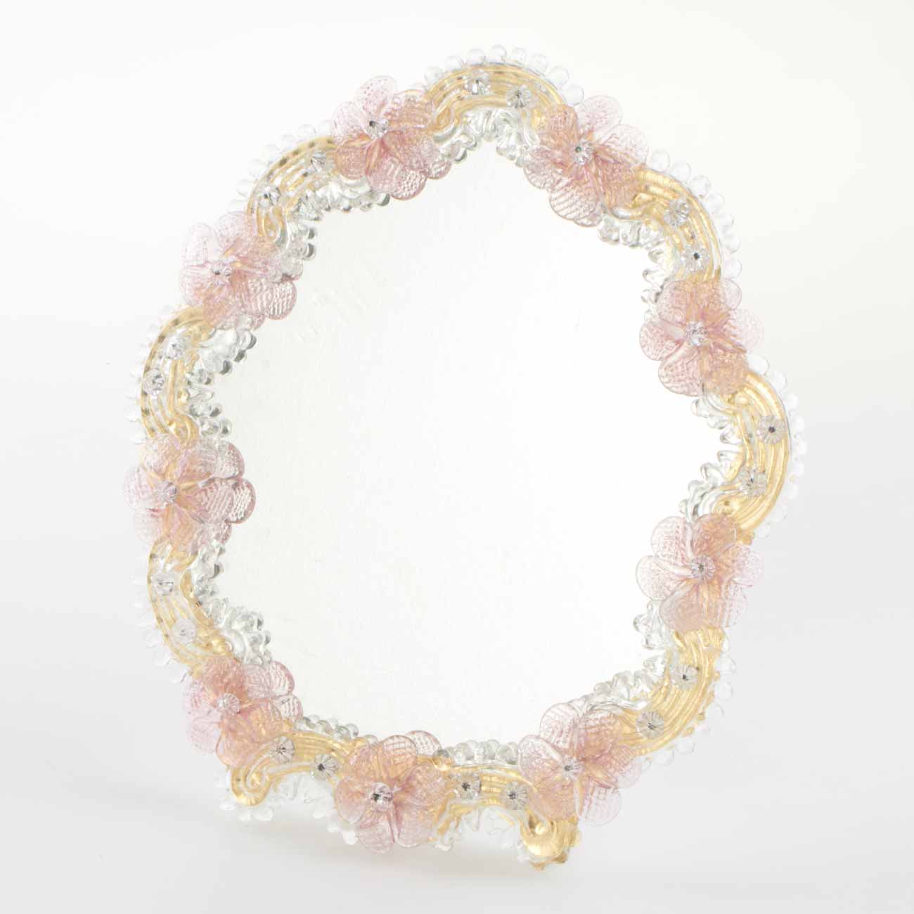 Elegante specchio artigianale da tavolo "Narciso" con riflessi Oro e dettagli floreali di colore rosa