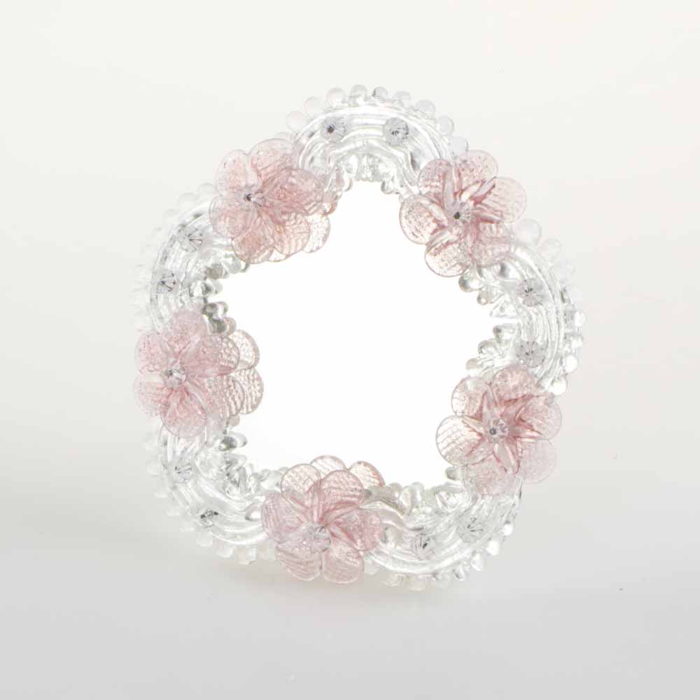 Piccolo specchio artigianale da tavolo "Peonia" con riflessi Argento e dettagli floreali di colore rosa