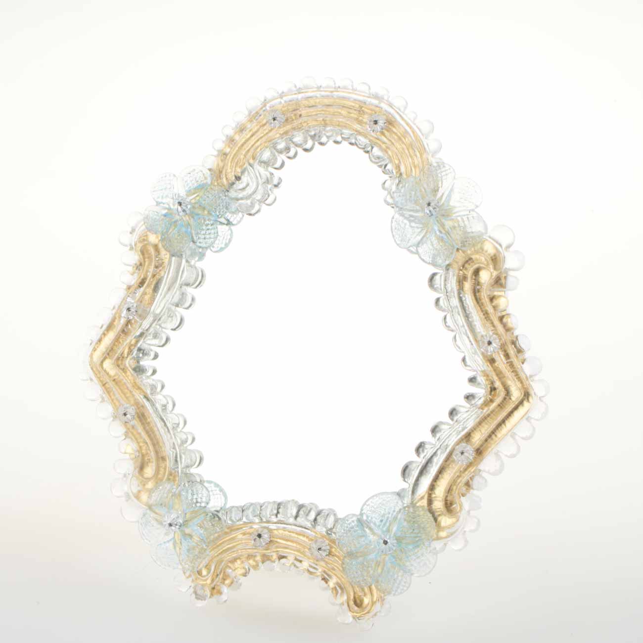 Elegante specchio artigianale da tavolo "Primula" con riflessi Oro e dettagli floreali di colore azzurro