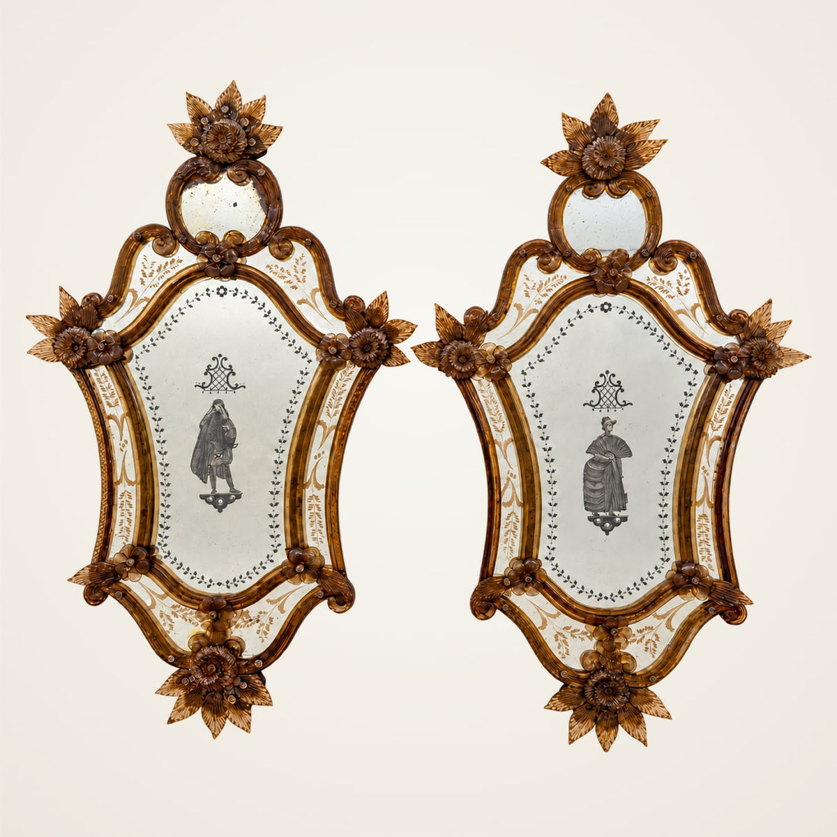 SERENATA — one-of-a-kind Murano glass mirror handcrafted in Italy