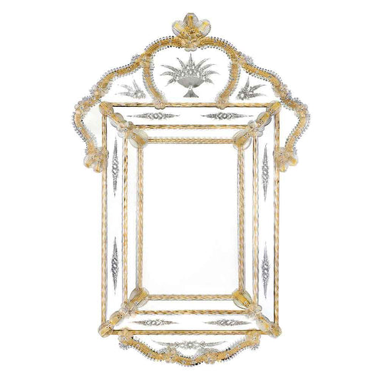 specchio in stile classico veneziano con fasce incise a mano e ricci, canne, foglie, fiori lavorati in vetro di murano di colore cristallo-oro su fondo oro.